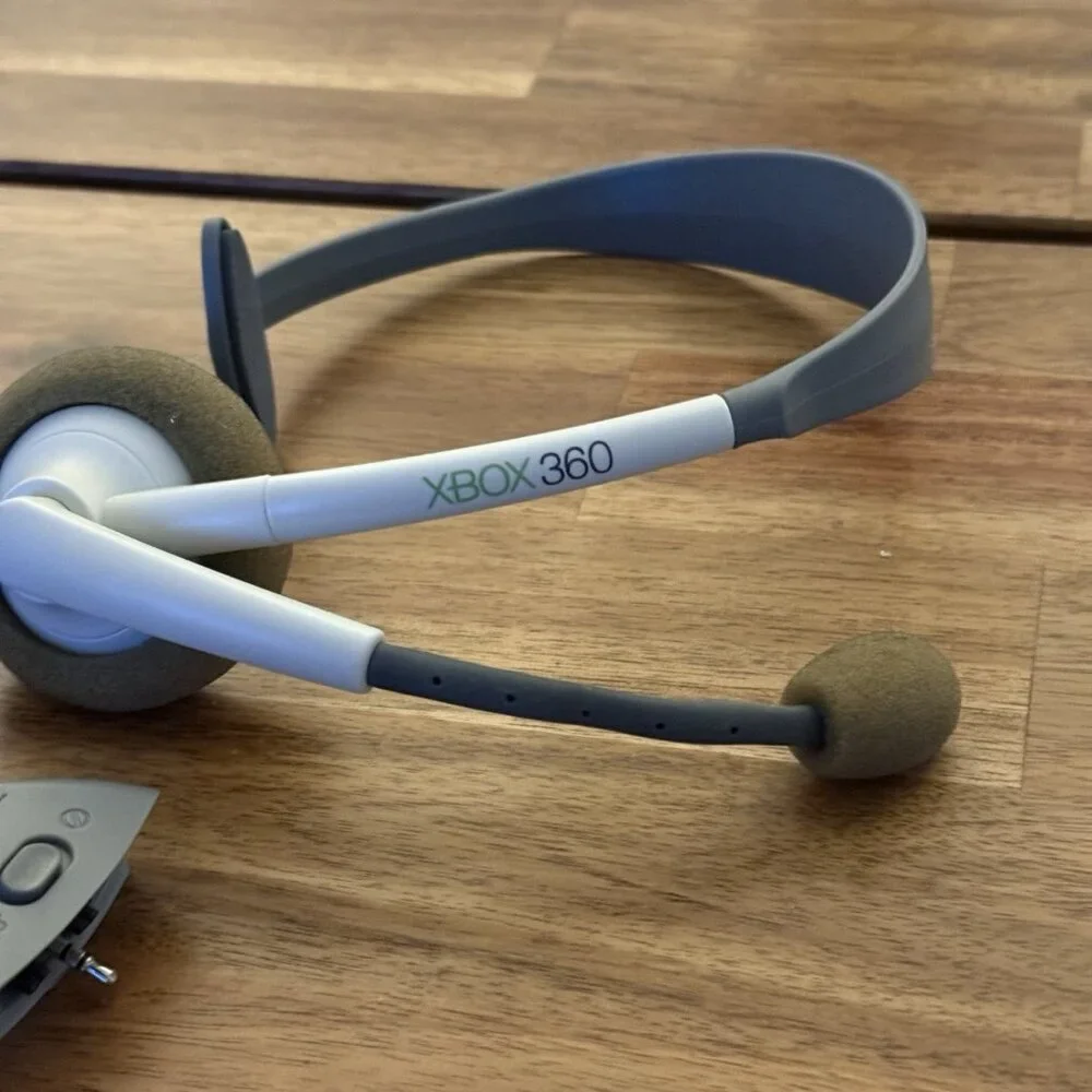 Microsoft Wired Headset with Microphone for‎ Xbox 360 White/Grey